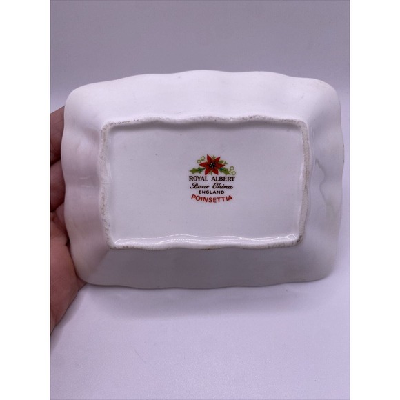 Royal Albert Poinsettia Sweet Meat Nut Dish Bone China England - Picture 5 of 7